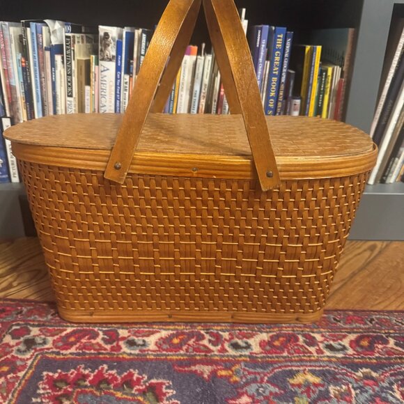 Hawkeye Finest Hamper/picnic basket - Picture 4 of 12